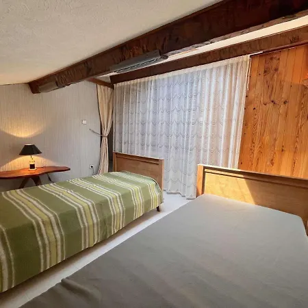 2 Pieces Avec Mezzanine, Terrasse Et Parking, A 500m De La - - Fr-1-226a-42 Apartment